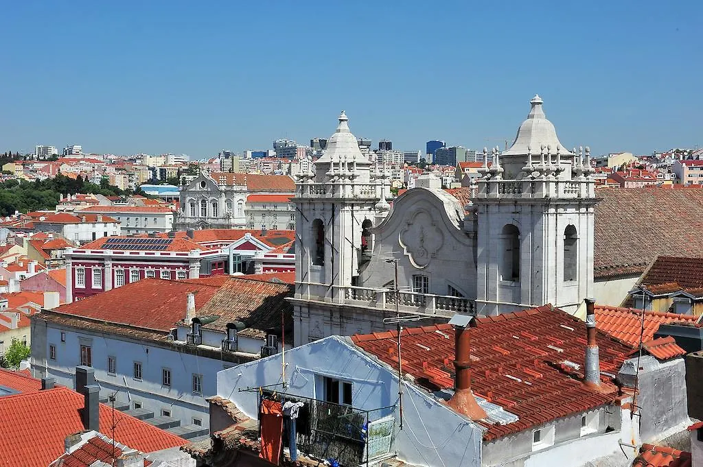 Апартаменты Portuguese Living Chiado Terrace Лиссабон