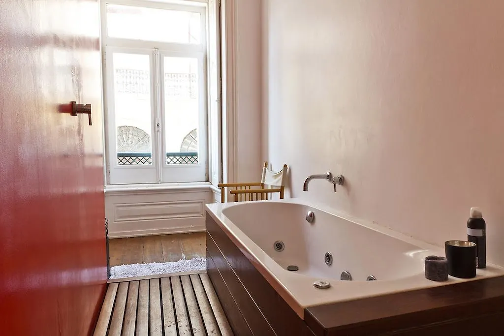 Апартаменты Portuguese Living Chiado Terrace Лиссабон